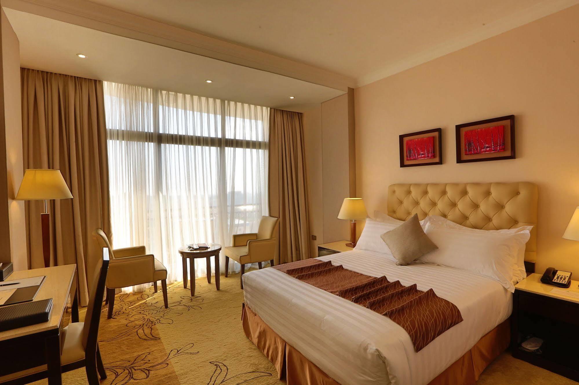 Getfam Hotel Addis Abeba Exteriér fotografie